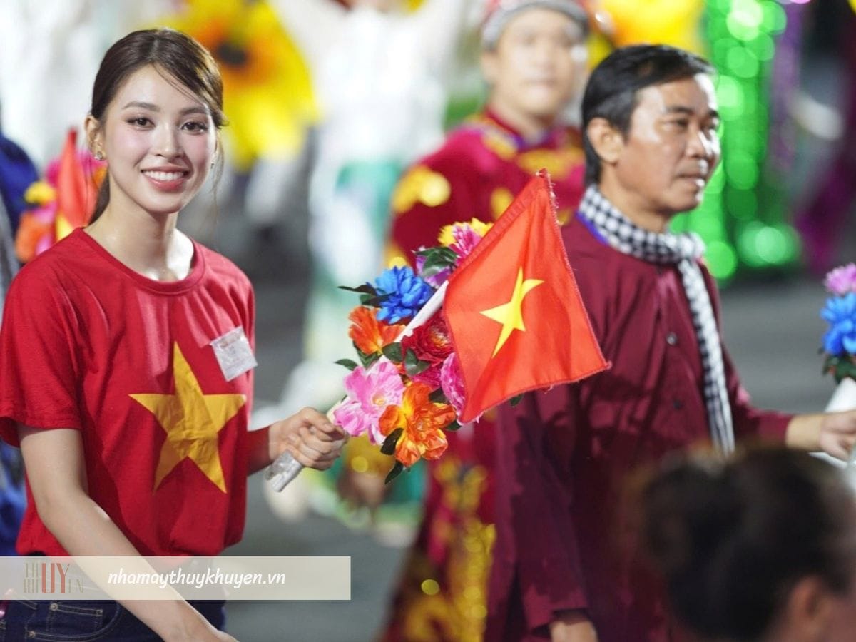lá cờ đỏ sao vàng việt nam mang một ý nghĩa lịch sử sâu sắc lá cờ đỏ sao vàng việt nam mang một ý nghĩa lịch sử sâu sắc