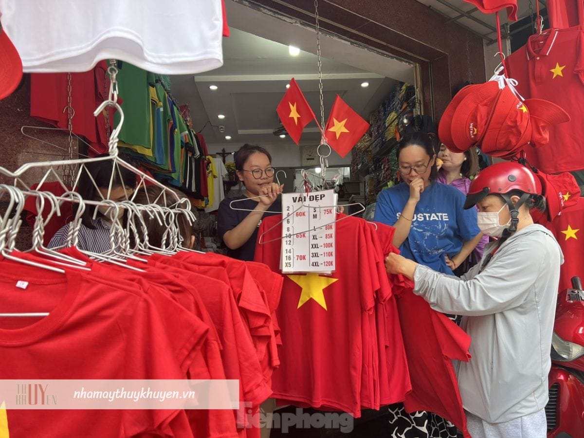 chợ là nơi cần mua áo cờ đỏ sao vàng nhanh chóng với mức giá phải chăng chợ là nơi cần mua áo cờ đỏ sao vàng nhanh chóng với mức giá phải chăng