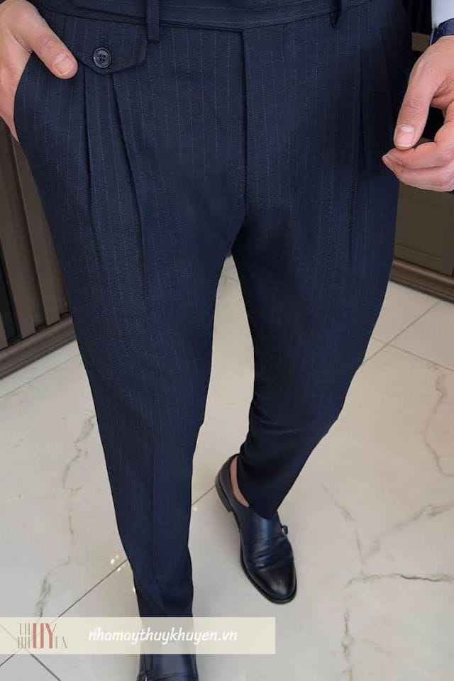 quần âu checked và pinstripe là mẫu quần có họa tiết kẻ ô và kẻ sọc quần âu checked và pinstripe là mẫu quần có họa tiết kẻ ô và kẻ sọc