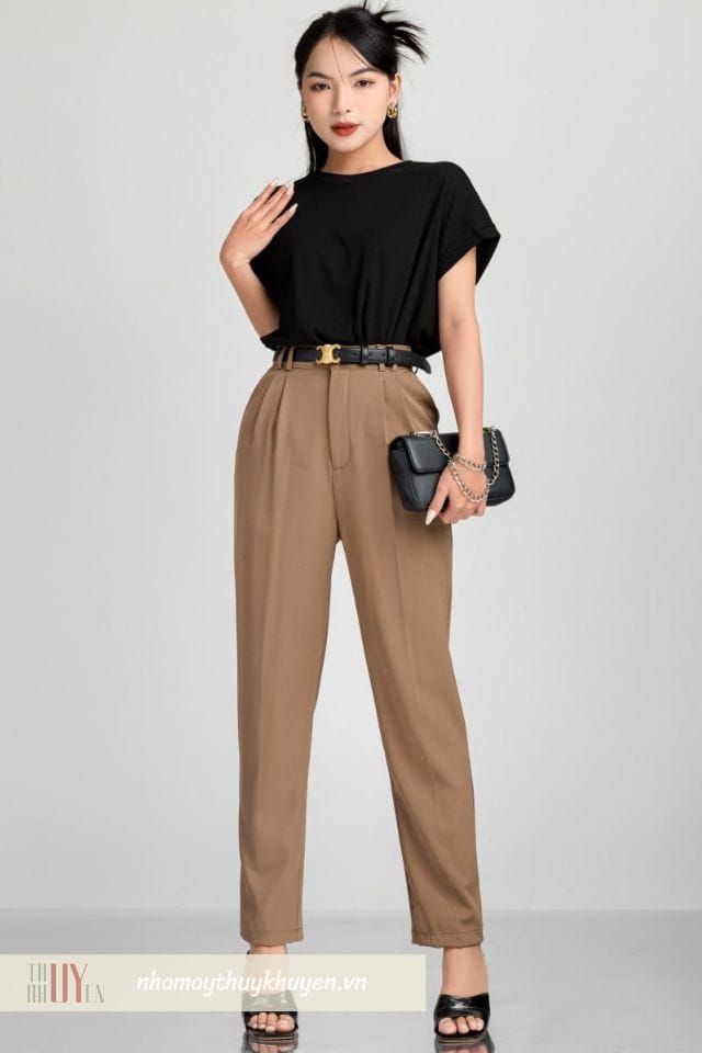quần baggy là mẫu quần có thiết kế độc đáo, rộng rãi ở hông và đùi quần baggy là mẫu quần có thiết kế độc đáo, rộng rãi ở hông và đùi