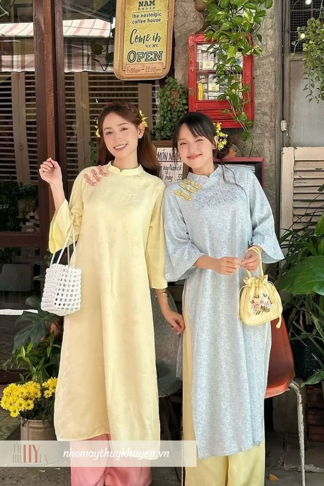 tiệm nhà gấu là một trong các địa chỉ cho thuê áo sài tết hot nhất mxh hiện nay